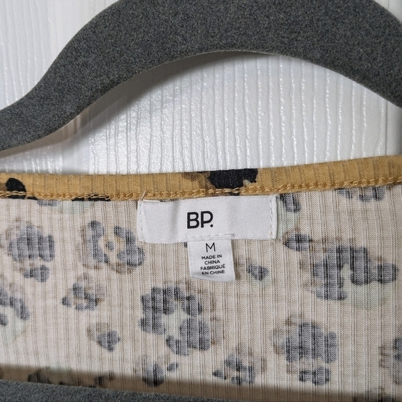 NWT Nordstrom BP Crop Ribbed Beige Leopard Print Cardigan and Cami Set Size Med - Picture 4 of 9